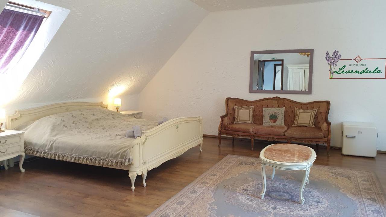 Bed and Breakfast Lesence Major Lesencetomaj Pokoj fotografie